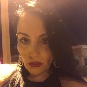 Meet your Posher, Alena